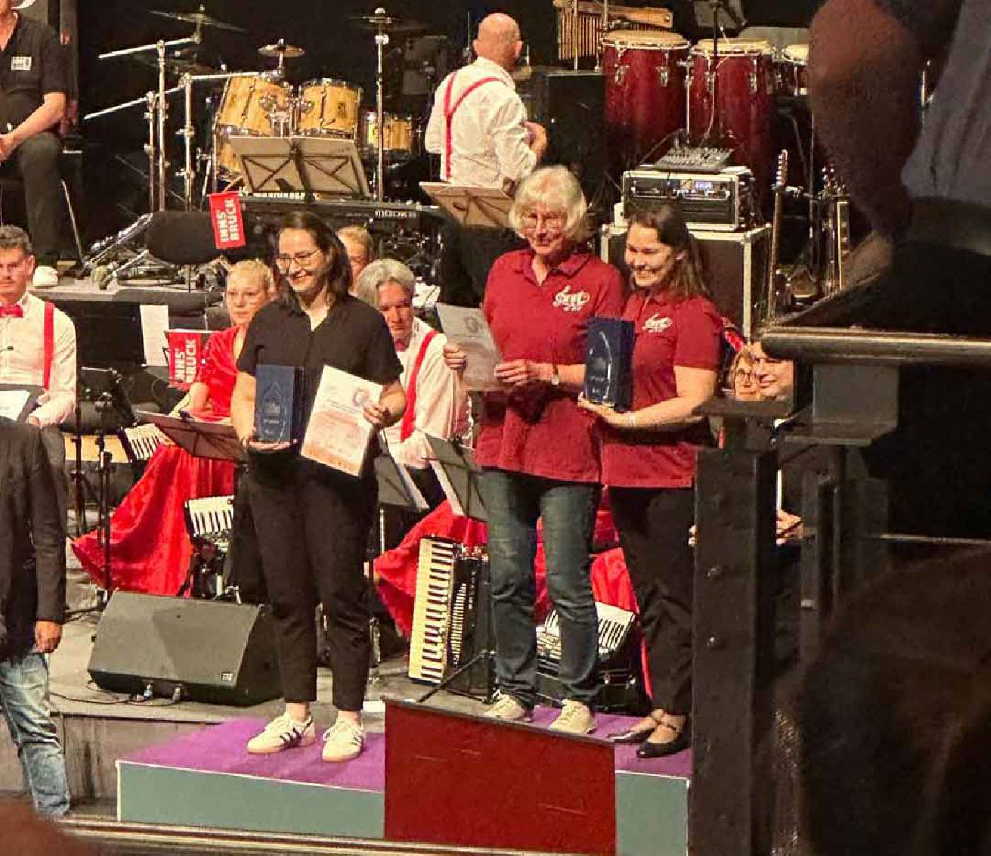 2. Platz beim World Music Festival für Akkordissmio